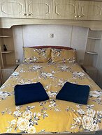 2 Bedroom Sleeps 6 Caravan Manor Park Hunstanton