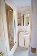 2 Bedroom Sleeps 6 Caravan Manor Park Hunstanton