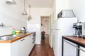 Comfortable apt With Great City and sea View