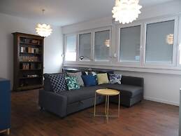 Comfortable apt With Great City and sea View