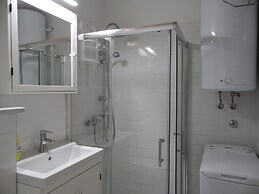 Comfortable apt With Great City and sea View