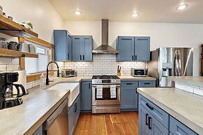 The Mountain Ave House by WanderLodges