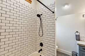 The Mountain Ave House by WanderLodges