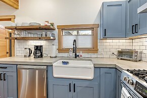 The Mountain Ave House by WanderLodges