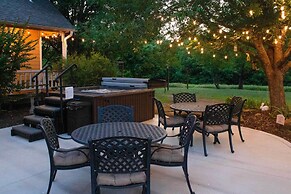 15-acre Retreat Near Dtwn Tulsa & Skiatook Lake