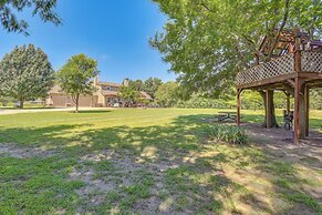 15-acre Retreat Near Dtwn Tulsa & Skiatook Lake