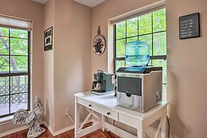 Beaver Lake Retreat w/ Deck & Private Hot Tub