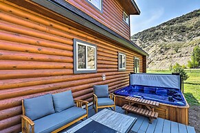 Beautiful Oakley Cabin w/ Private Hot Tub & Views!
