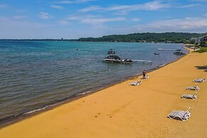Beachfront Traverse City Resort Condo w/ Pool