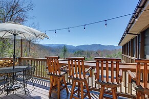 Beautiful Bryson City Home w/ Hot Tub & Mtn Views!