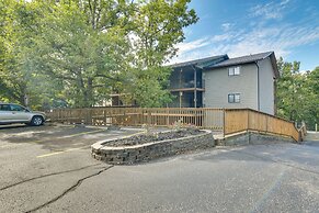 Branson West Condo: 1 Mi to Silver Dollar City!
