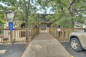 Branson West Condo: 1 Mi to Silver Dollar City!
