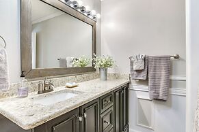 Branson Family Condo: Golf, Relax & Swim!