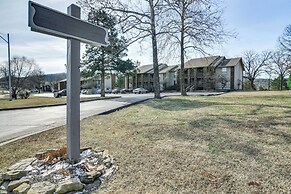 Branson Family Condo: Golf, Relax & Swim!