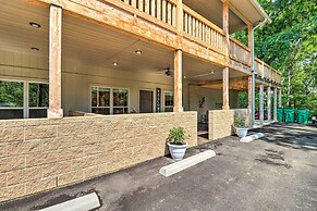 Beautiful Bull Shoals Retreat w/ Lake View!
