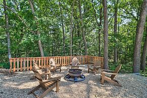 Beautiful Bull Shoals Retreat w/ Lake View!
