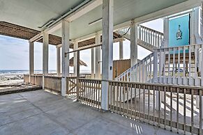 Beachfront Freeport Retreat: 16 Mi to Downtown!