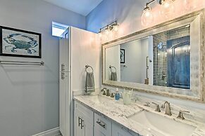 Beachfront Freeport Retreat: 16 Mi to Downtown!