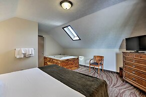 Burkesville Apt w/ Deck, Views & Pool Access!