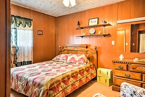 Bright Springer House w/ Hammock & Orchard Views!