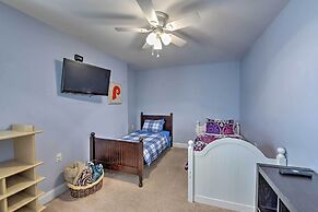 Cape May Getaway w/ Private Deck & Hot Tub!