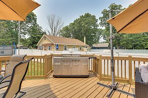 Cape May Getaway w/ Private Deck & Hot Tub!