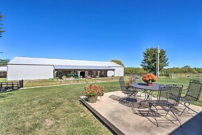 Missouri Getaway w/ Pasture Views & Patio!