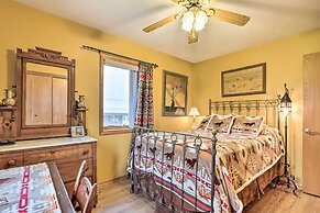 Missouri Getaway w/ Pasture Views & Patio!