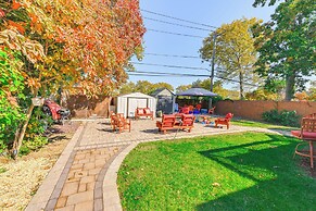 Central Elmont Studio w/ Great Outdoor Space!