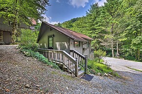 Chalet Retreat: Cozy Cabin w/ On-site Creek!