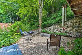 Chalet Retreat: Cozy Cabin w/ On-site Creek!