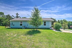 Branson Home w/ Patio & Fire Pit: 7 Mi to Downtown