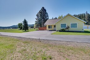 Charming Cle Elum Home w/ Patio: 5 Mi to Dtwn!