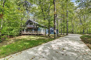 Pet-friendly Gem: Hike, Fish & Golf in Gaylord