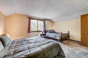 Pet-friendly Gem: Hike, Fish & Golf in Gaylord