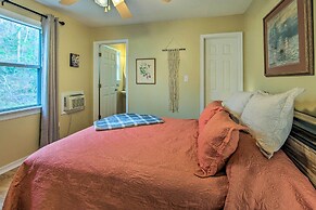 Charming Rusk Guest Cabin w/ Shared Yard