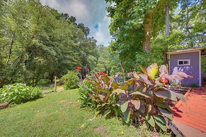 Charming Rusk Guest Cabin w/ Shared Yard