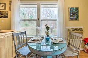 Charming Rusk Guest Cabin w/ Shared Yard