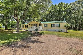 Charming Countryside Home w/ Covered Porch!