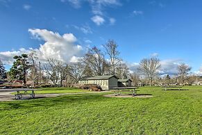 Charming Eugene Vacation Home: 1 Mi to Dtwn!