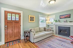 Charming Eugene Vacation Home: 1 Mi to Dtwn!