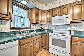 Charming Lewisburg Home w/ Hot Tub & Games!