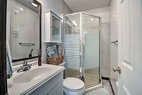 Charming Lewisburg Home w/ Hot Tub & Games!