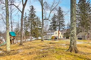 Charming Sharon Dwelling w/ Deck & Fire Pit!