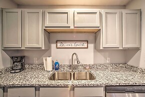 Cozy Condo w/ Pool Access in the Heart of Branson!