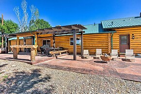 Clifton Retreat w/ Breathtaking Mt Backdrop!