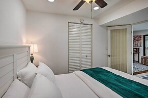 4 Mi to Coors Field: Charming Apartment w/ Patio