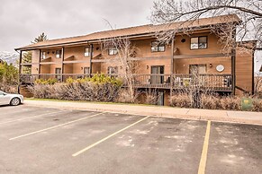 Chic Eden Condo w/ Pool Access < 5 Mi to Ski!
