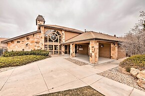 Chic Eden Condo w/ Pool Access < 5 Mi to Ski!