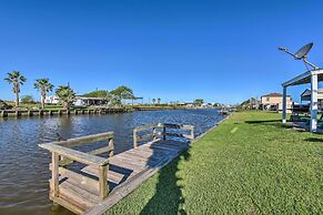 Canalfront Cabin in Sargent: 1 Mile to Beach!